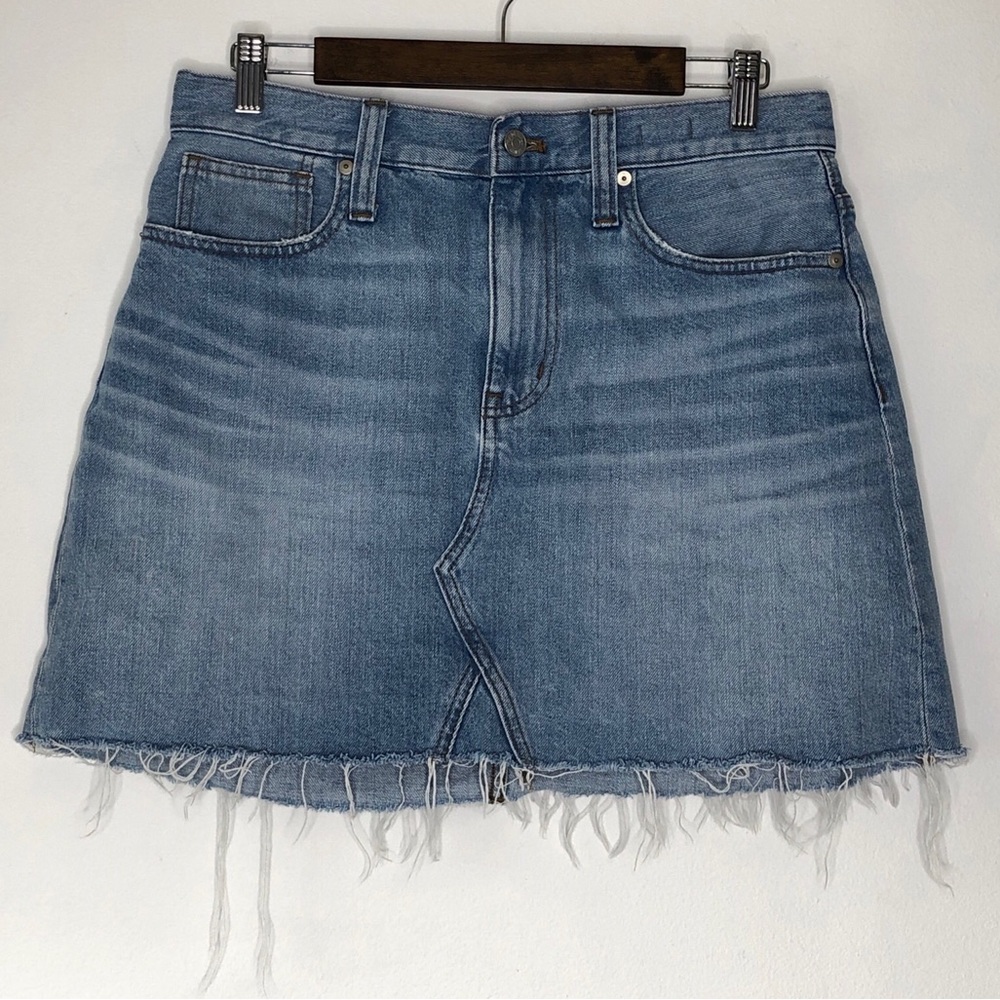 Madewell Rigid Denim A-Line Frayed Hem Mini Skirt in Lovell Light Wash Size 29 - Picture 2 of 11